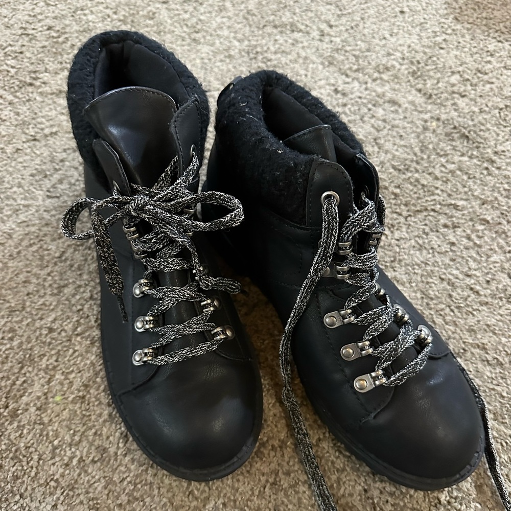 Time & True Boots size 8